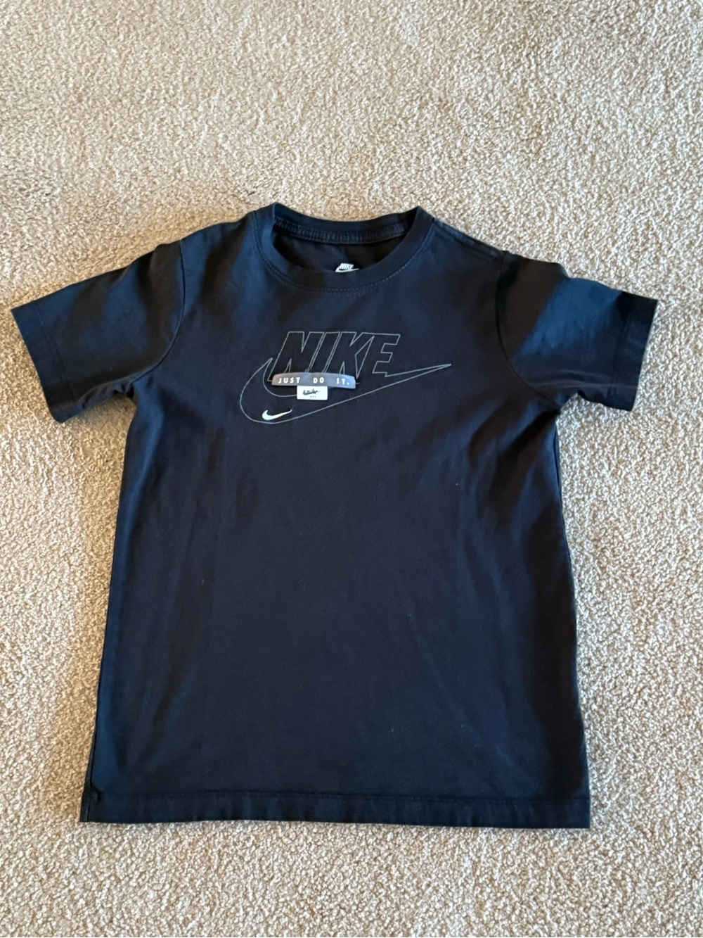 Nike Boys’ Black Just Do It Graphic T-Shirt Size